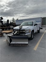 2009 CHEVROLET 3500 4X4 W/ SERVICE BODY AND V PLOW