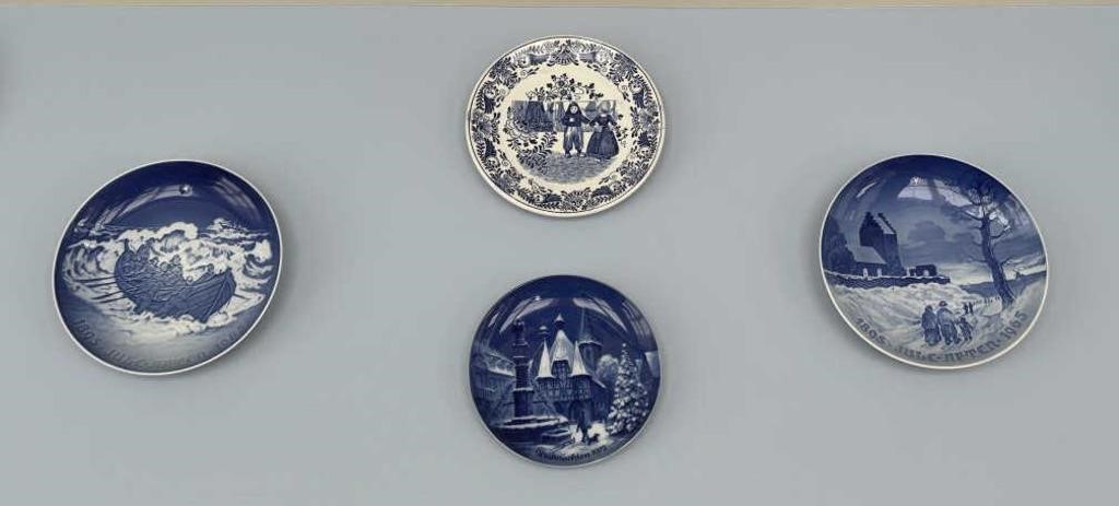 60+ Plates Blue / White Porcelain Commemorative Pl