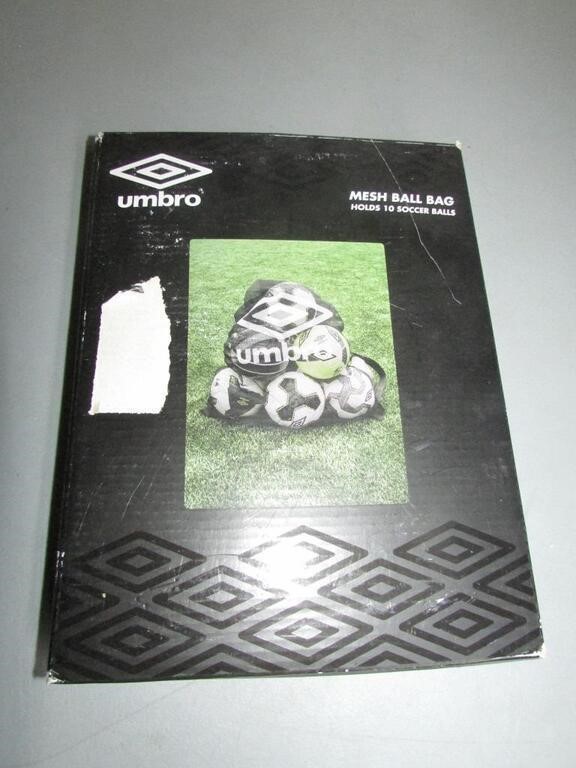 NEW Umbro Mesh Ball Bag