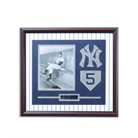 Joe DiMaggio New York Yankees 20x16 autograph GFA