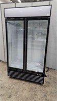 NEW 2 GLASS DOOR REACH-IN DISPLAY COOLER CSD1000