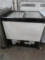 HUSSMANN 36" COMM SPOT FREEZER MERCHANDISER