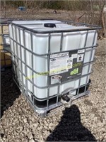 D1. 250 gallon caged poly totes for motor oil