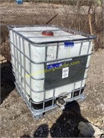 D1. 250 gallon caged poly totes for motor oil