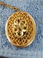 Sarah Coventry Locket/Necklace