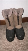 Towne Winter Boots Size 8