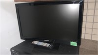 Samsung 19 inch TV with remote