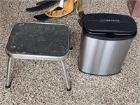 Metal trash can/step stool