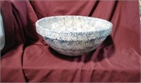 Roseville Pottery Robinson Ransbottom Bowl.