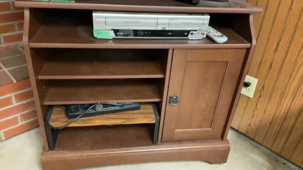 TV Stand 18x36x32 ONLY NO CONTENTS