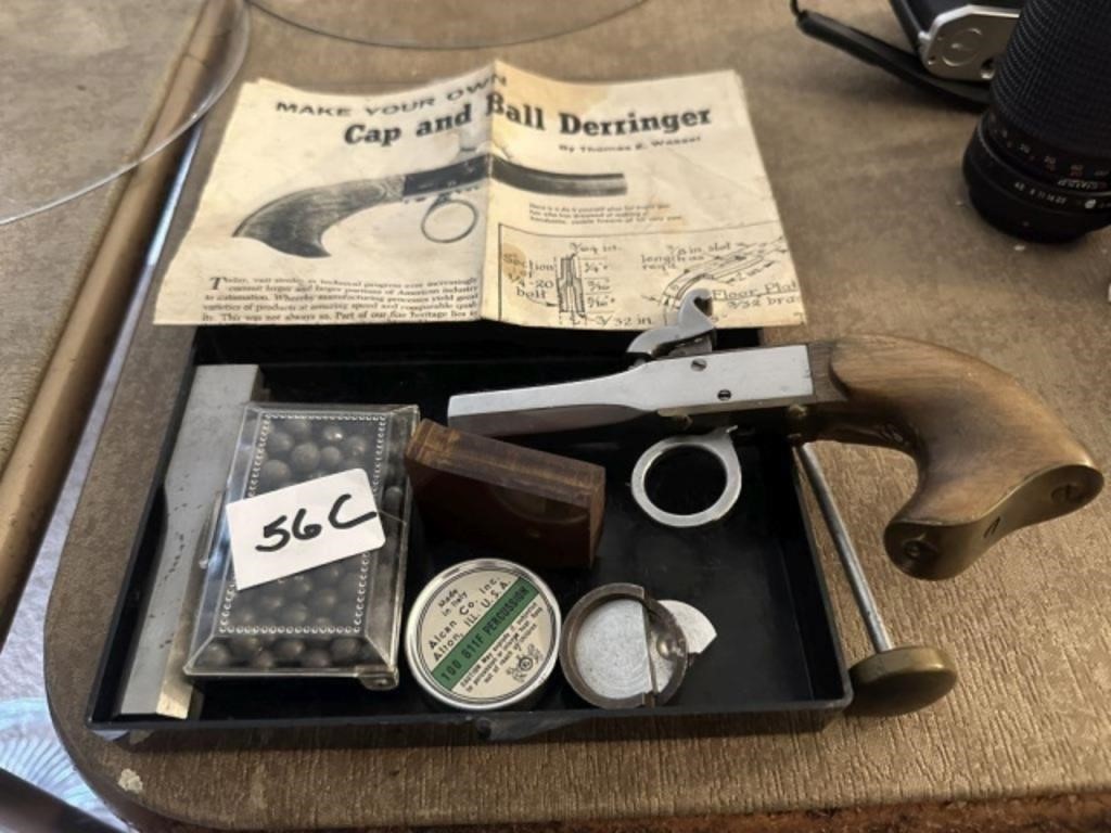 Cap and Ball Derringer And Accessories