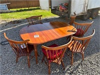 Beautiful Table And 6 Chairs (One Chair Seat