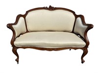 VICTORIAN HEAVY CARVED SETTEE