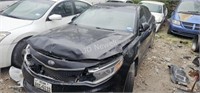 2017 Kia Optima KNAGT4L35H5161636