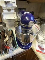 Kitchen Aid Stand Mixer with Accessories
