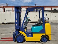 Komatsu FG25ST-12 5,000lb Forklift