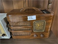 Sentinel Vintage Wood Radio