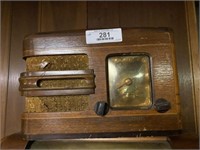 Silvertone Antique Wood Radio