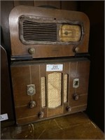 2 Old Tube Radios