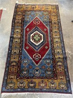 HAND MADE 7 FT 10 IN X 4 FT 5 IN PERSIAN CARPET