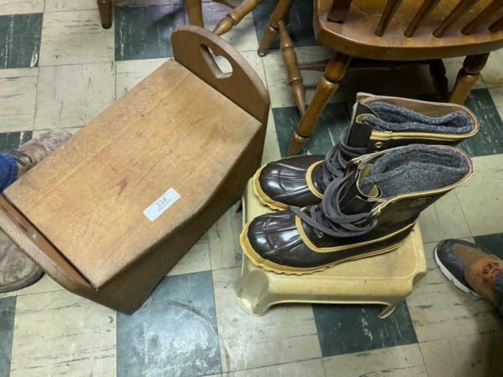 2 Footstools and Proline Rubber Boots