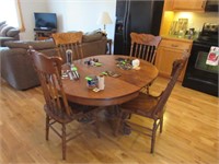 Oak Dining Room Furniture: Table (Old) & 4 Chairs