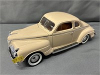 1:18 Scale 1941 Plymouth Diecast Model Car