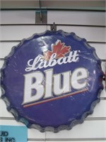 New BOTTLE CAP SIGN Labatt Blue
