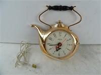 Vintage Spartus H4565 Electric Teapot Clock