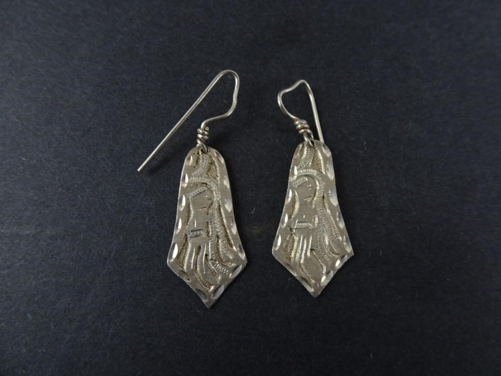 Pair of Cut Sterling Silver Dangle Earrings 4g