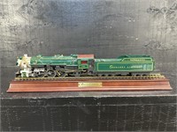 FRANKLIN MINT SOUTHERN CRESCENT TRAIN ENGINE AND