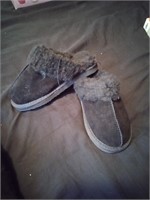 Size 6 slippers new