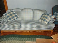 Country Type Gingham Pattern Couch