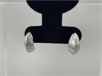 14K White Gold Diamond Cut Curved Post Earrings