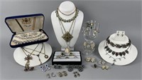 Vintage Costume Jewelry Necklaces, Bracelets...