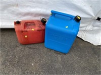 5 Gal. Plastic Kerosene Can & 2 gal Plastic Gas