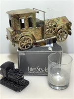 Showboat LE glasses, metal music playing car
