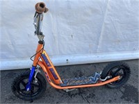 Scooter w/ Brakes