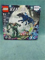 Lego Avatar Neytori & Thanator VS AMP Suit