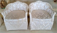 Pair of cute matching accent chairs. 27" wide