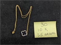 10k Gold 1.5g Necklace with Pendant