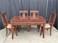 Large Dining Room Table with Two Leaf Extensions