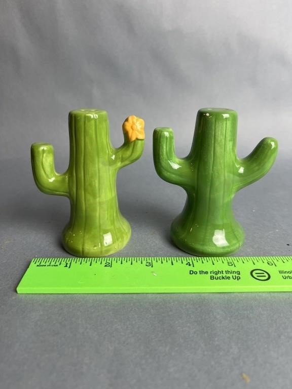 Salt and Pepper Shaker Auction #5