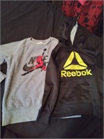 Nike/ reebok lot of 2 size L