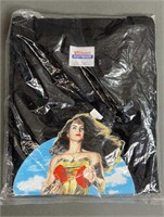 Sealed 2006 DC Comics Wonder Woman Tee Shirt