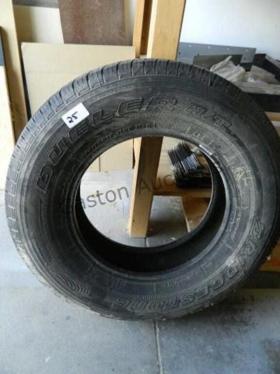 Bridgestone tire 245/75r17 112t