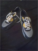 Nike air womens shoes size 8