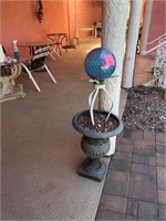 Planter with glass ball #362