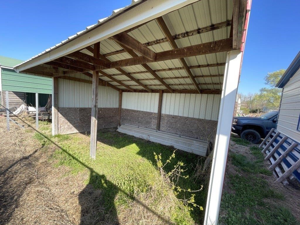 Portable Loafing Shed 12ft x 20ft w/3ft Overhang