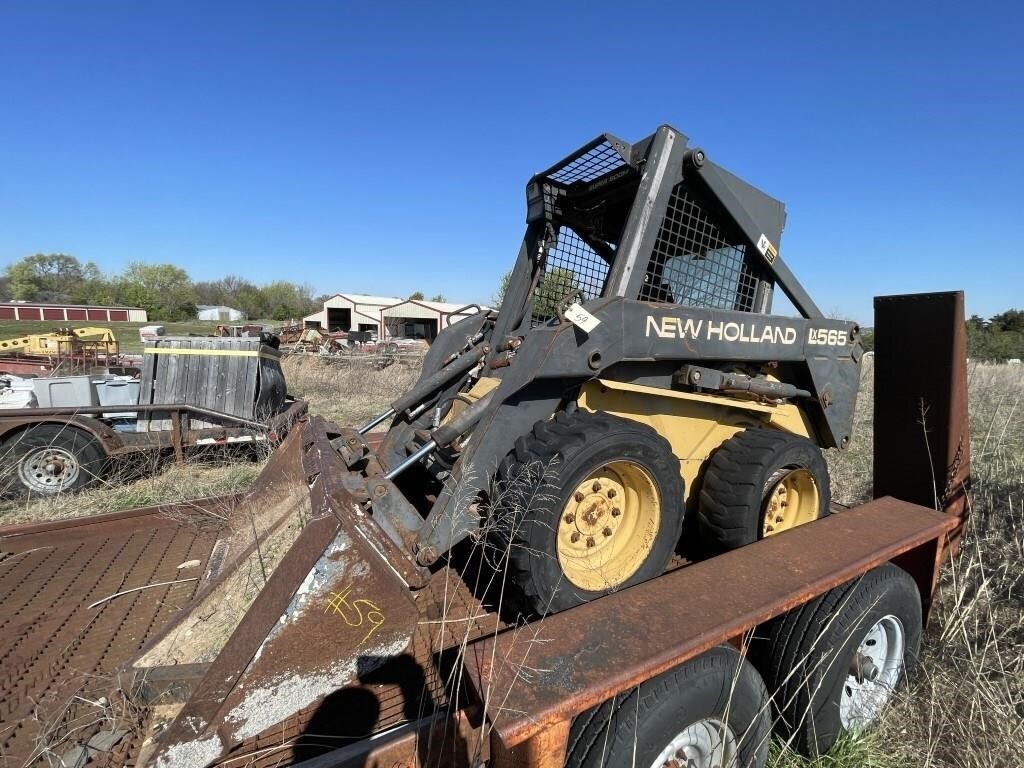 New Holland LX565 Skid Steer w/Bucket-As Is